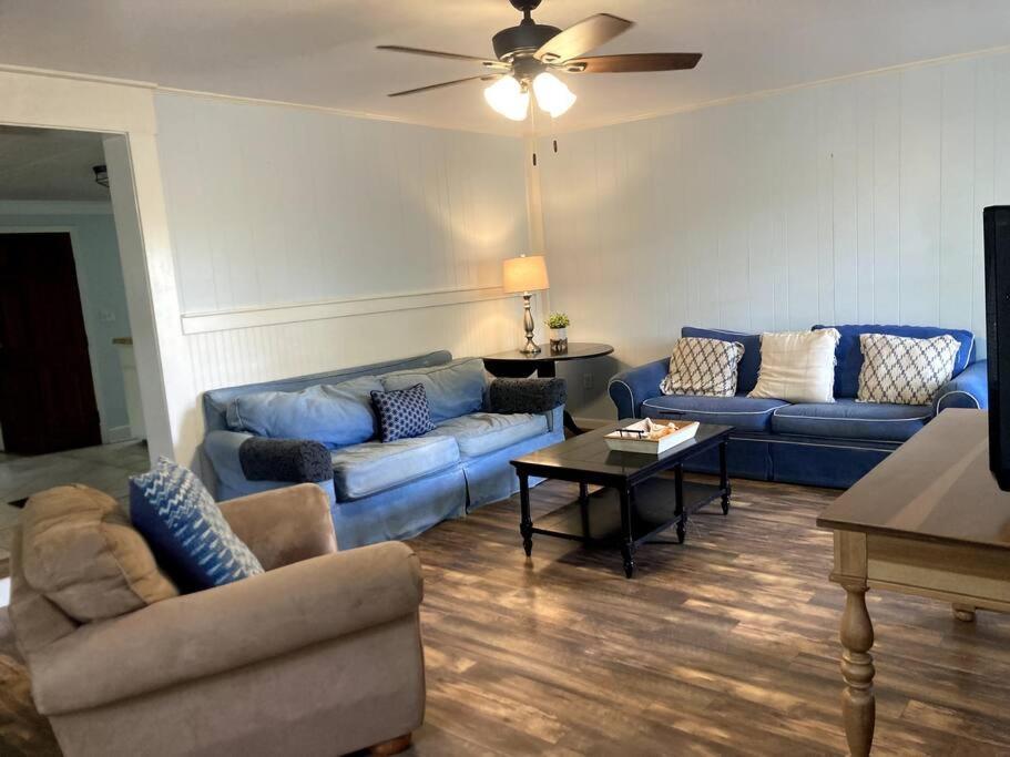 Tucked Away Newly Renovated 2 Bedroom/ 1 Bath Sleeps 8 Beaufort Exterior foto